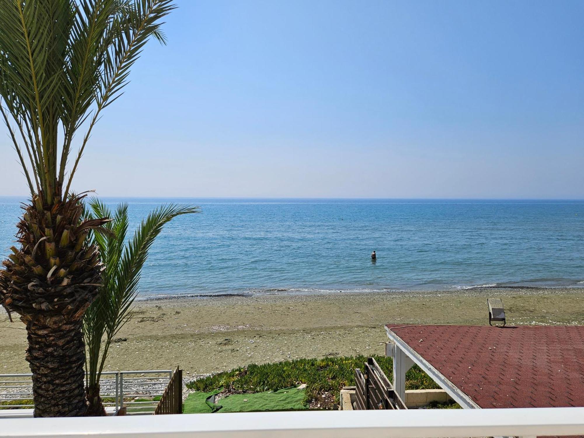 Beach House At Seafront Villa Meneou Dış mekan fotoğraf